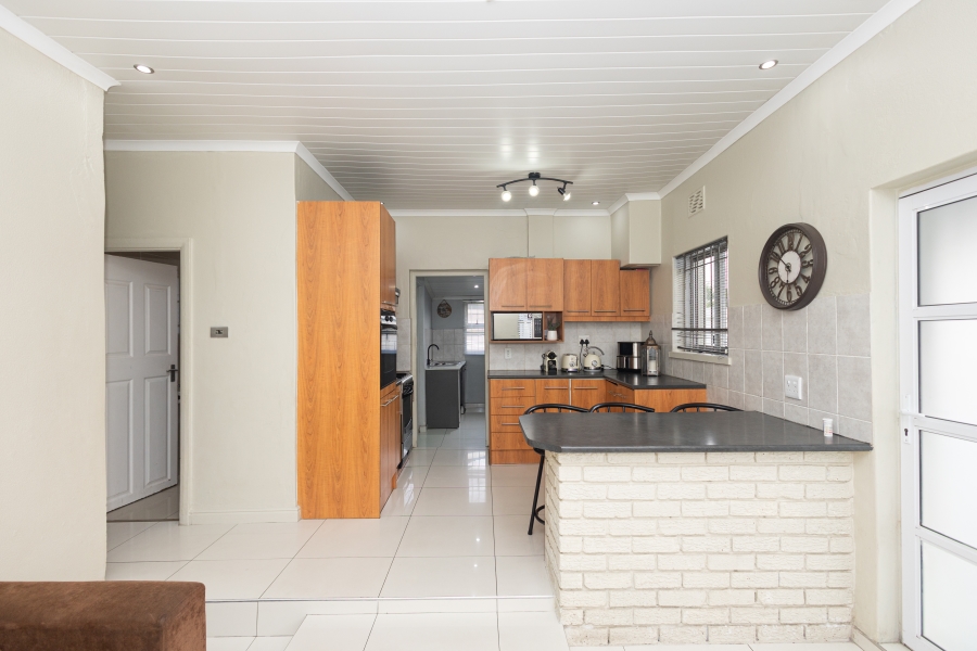 2 Bedroom Property for Sale in Ruyterwacht Western Cape